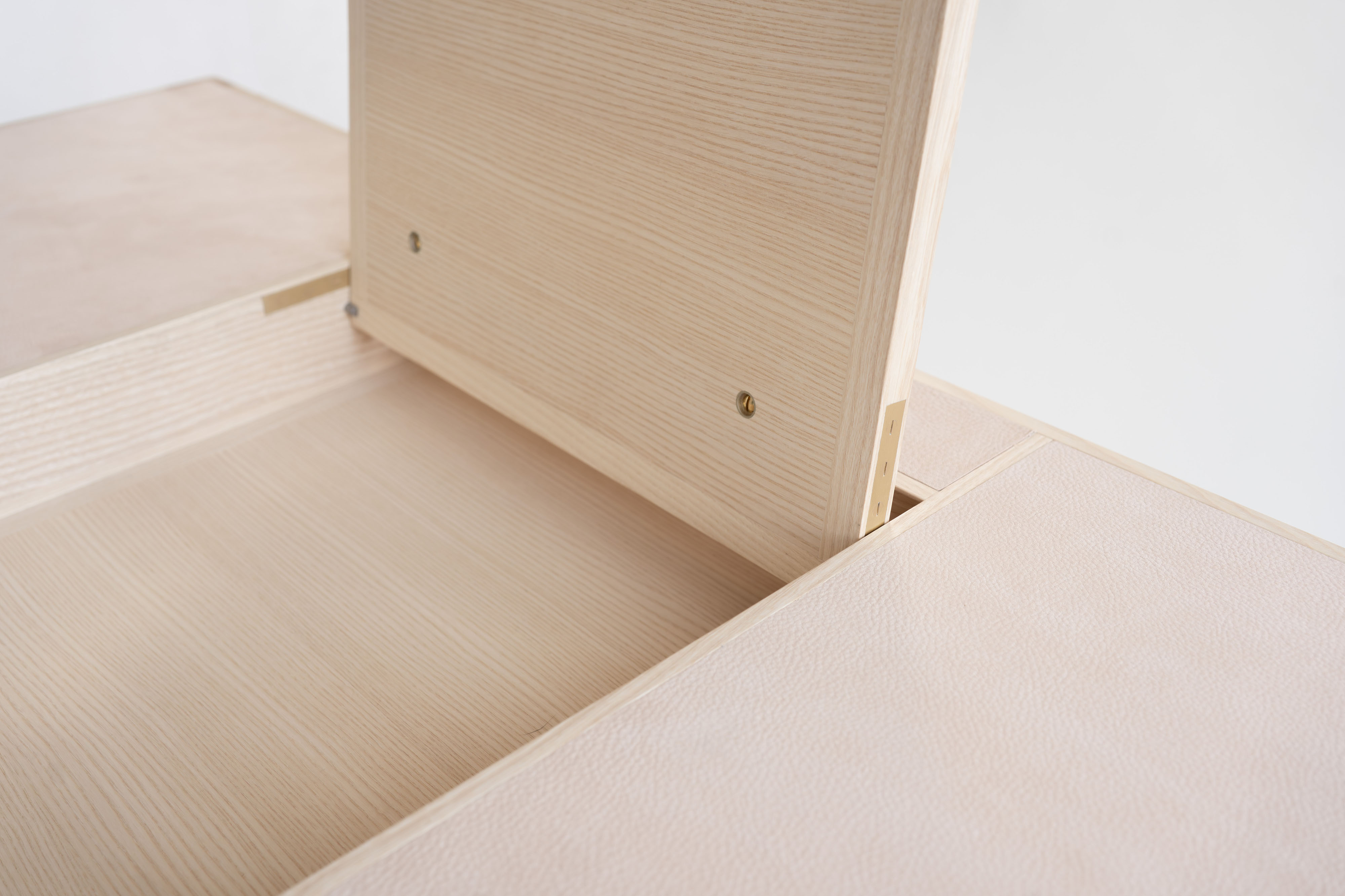 Detail of the desktop